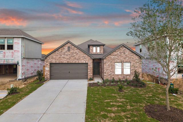 3526 Cardinal Pointe Drive, Angleton, TX 77515