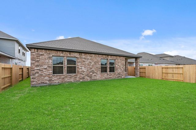 3526 Cardinal Pointe Drive, Angleton, TX 77515