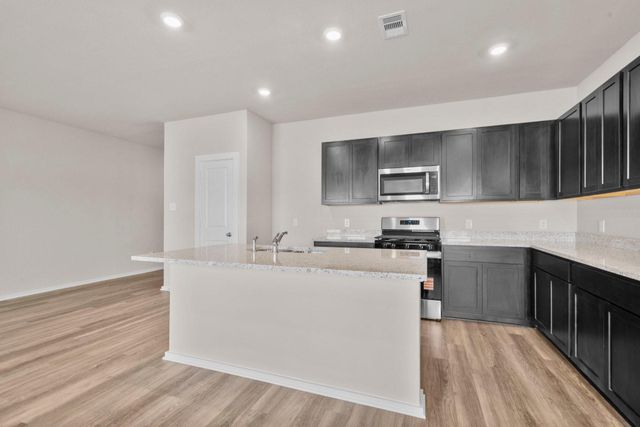 3526 Cardinal Pointe Drive, Angleton, TX 77515