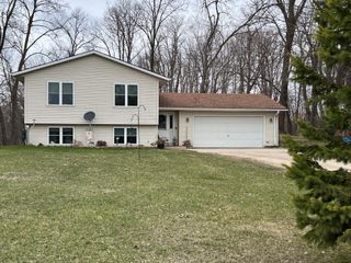 16236 305th Avenue, Detroit Lakes, MN 56501
