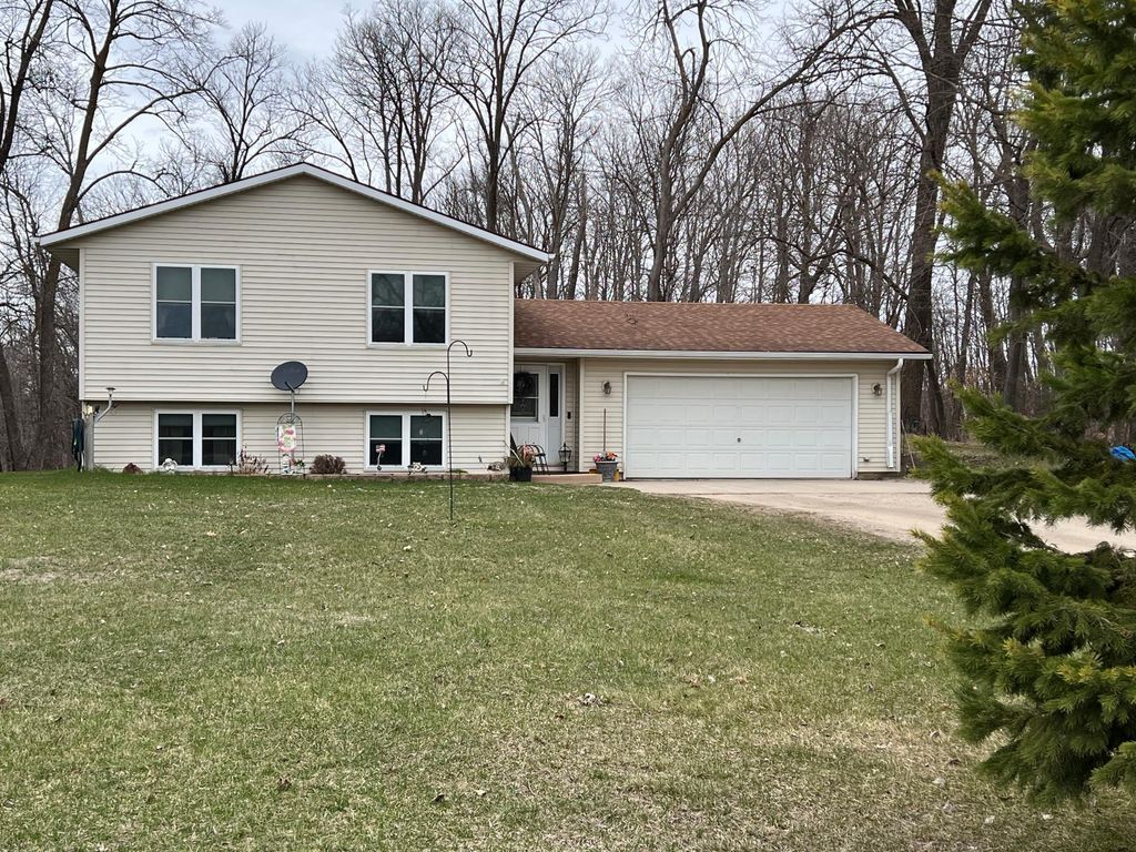 16236 305th Avenue, Detroit Lakes, MN 56501