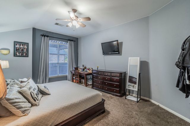 1620 Creekside Drive, Corinth, TX 76210