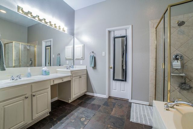 1620 Creekside Drive, Corinth, TX 76210