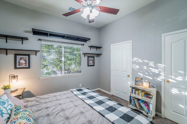 1620 Creekside Drive, Corinth, TX 76210