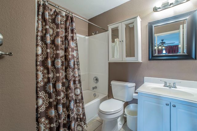 1620 Creekside Drive, Corinth, TX 76210