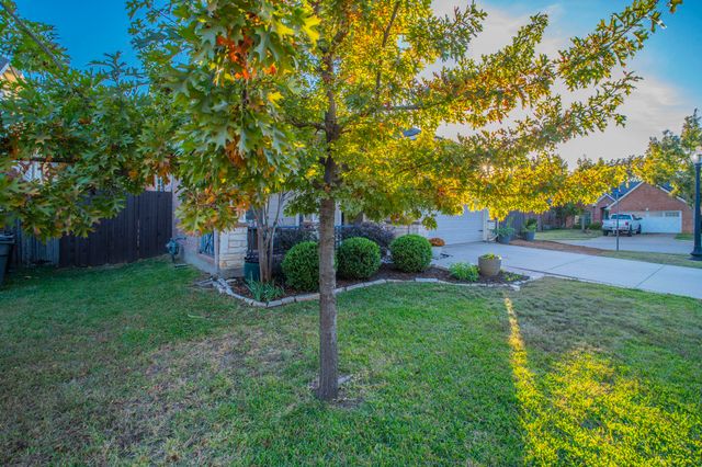 1620 Creekside Drive, Corinth, TX 76210