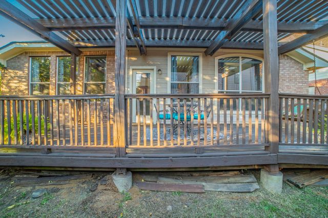 1620 Creekside Drive, Corinth, TX 76210