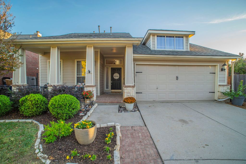 1620 Creekside Drive, Corinth, TX 76210
