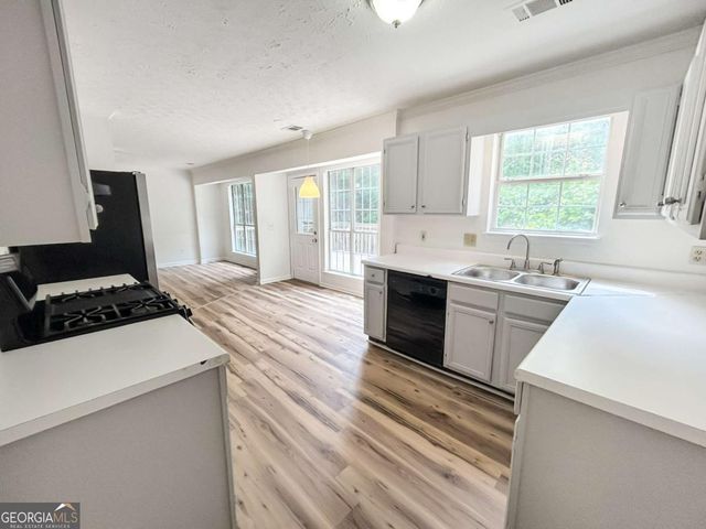 2945 Georgian Manor Drive, Alpharetta, GA 30022