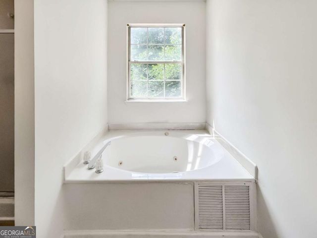 2945 Georgian Manor Drive, Alpharetta, GA 30022