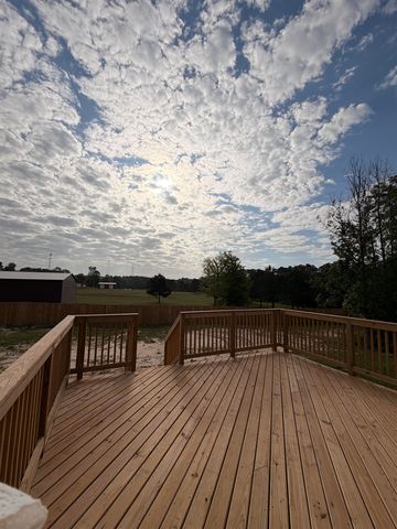 12421 Star Village Lane, Winona, TX 75792