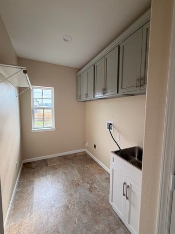 12421 Star Village Lane, Winona, TX 75792
