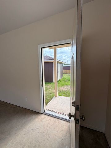 12421 Star Village Lane, Winona, TX 75792