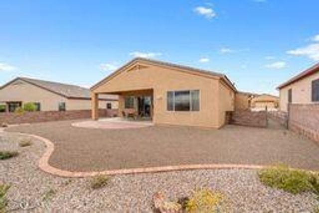 1012 W Mountain Stone Drive, Green Valley, AZ 85614