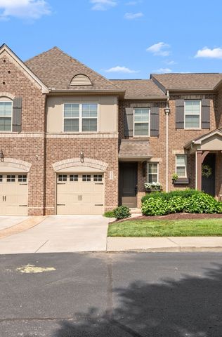 333 Coronado Pvt Cir, Hendersonville, TN 37075