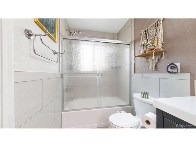 1038 Lamar St B, Lakewood, CO 80214