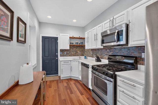 830 S LUZERNE AVE, Baltimore, MD 21224