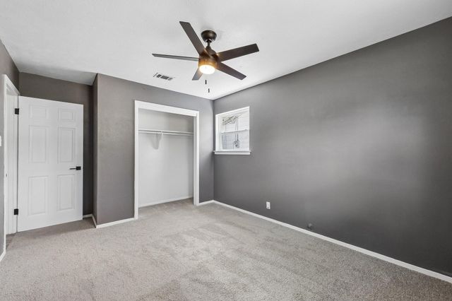 232 NW Jayellen Avenue, Burleson, TX 76028