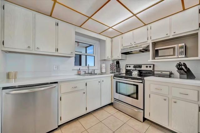 1270 GULF BOULEVARD 701, Clearwater Beach, FL 33767
