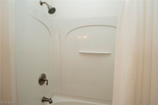 1423 Copley Meadows Drive, Copley, OH 44321