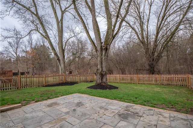 1423 Copley Meadows Drive, Copley, OH 44321