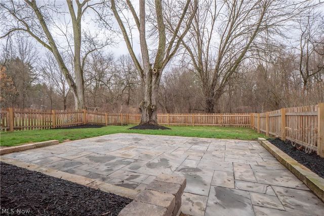 1423 Copley Meadows Drive, Copley, OH 44321