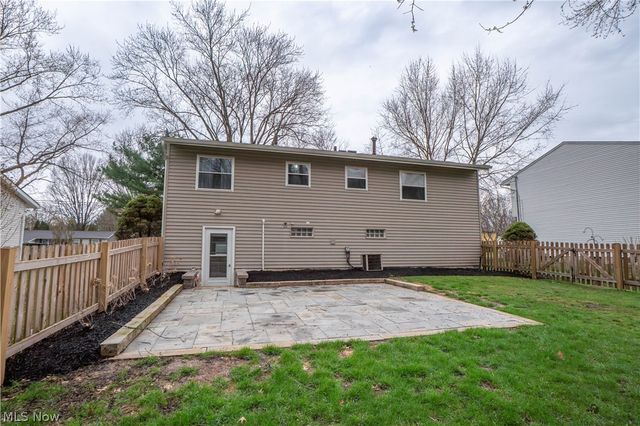 1423 Copley Meadows Drive, Copley, OH 44321