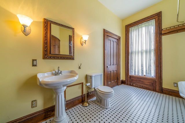 4760 STATE RD 91, Oshkosh, WI 54904