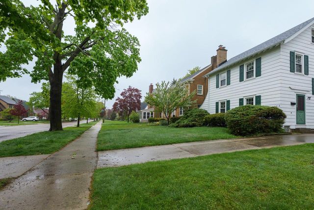7312 5th AVENUE, Kenosha, WI 53143