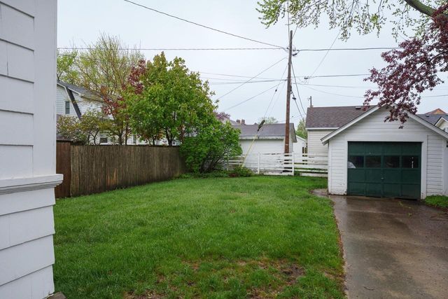 7312 5th AVENUE, Kenosha, WI 53143