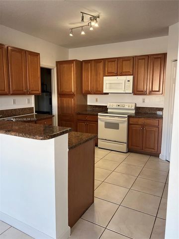 11541 NW 68th Ter 11541, Doral, FL 33178