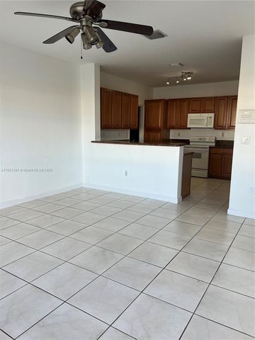 11541 NW 68th Ter 11541, Doral, FL 33178