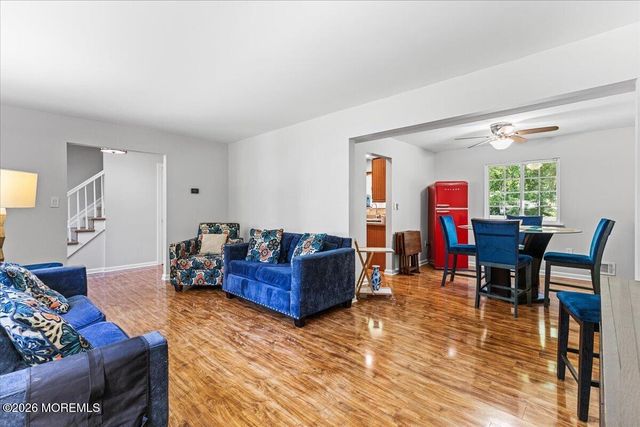 17 Monroe Lane, Jackson, NJ 08527