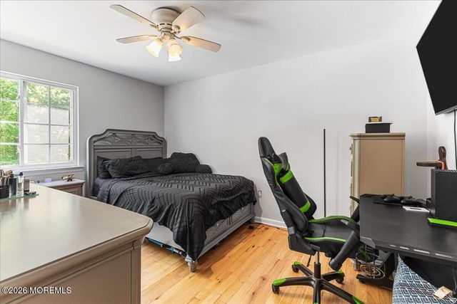 17 Monroe Lane, Jackson, NJ 08527