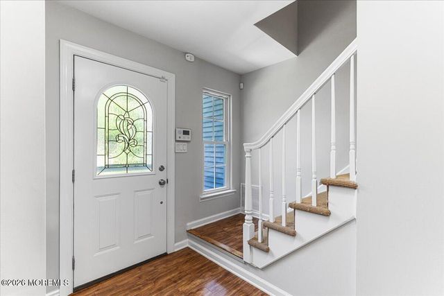 17 Monroe Lane, Jackson, NJ 08527