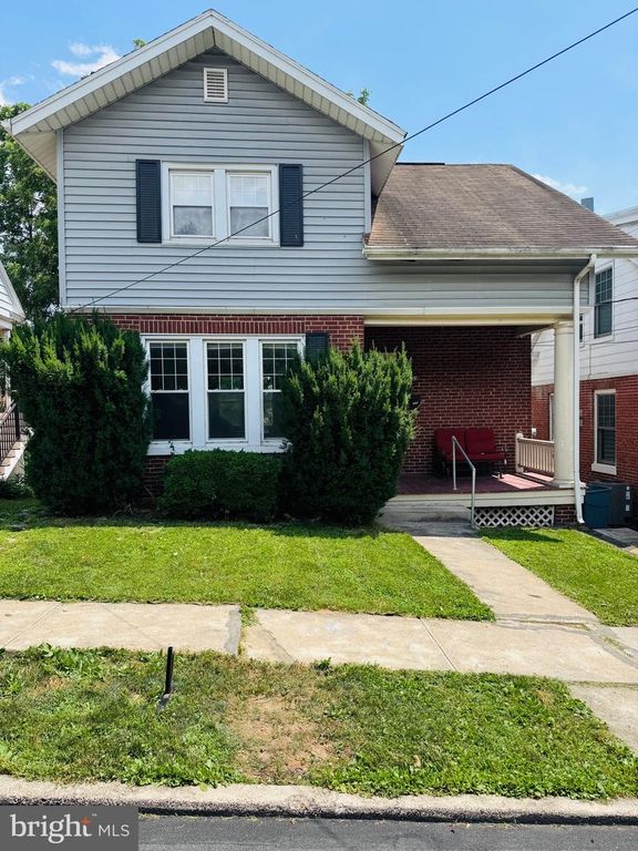 226 WALNUT ST, Lemoyne, PA 17043