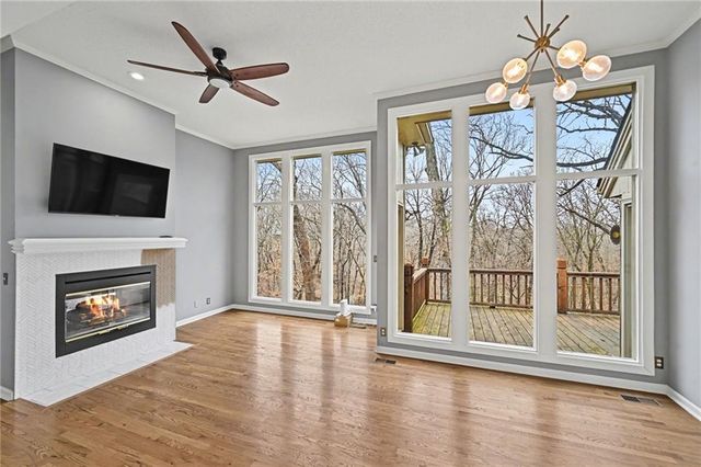 5529 Sleepy Hollow Drive, Parkville, MO 64152