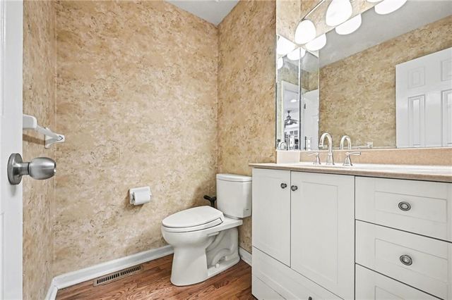 5529 Sleepy Hollow Drive, Parkville, MO 64152