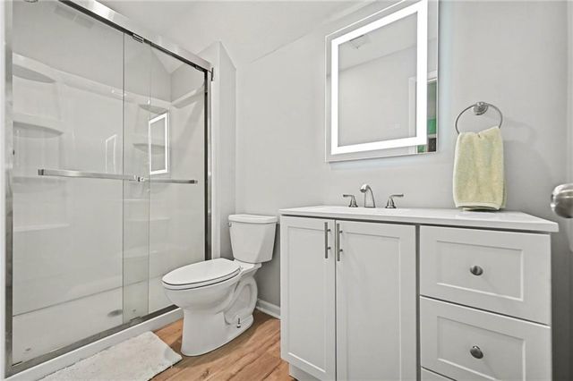 5529 Sleepy Hollow Drive, Parkville, MO 64152