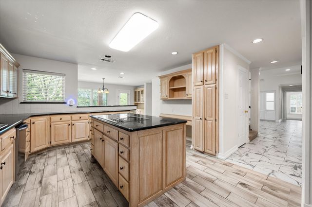 2801 Knotted Oaks Trail, Arlington, TX 76006