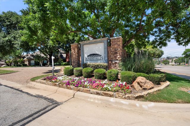 2801 Knotted Oaks Trail, Arlington, TX 76006