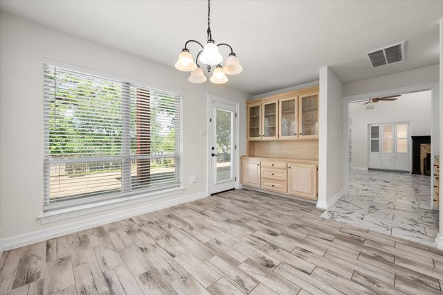 2801 Knotted Oaks Trail, Arlington, TX 76006