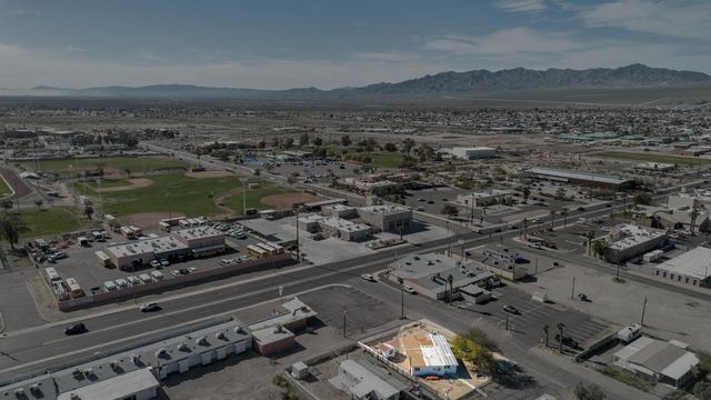 1270 Agate Avenue, Bullhead City, AZ 86442