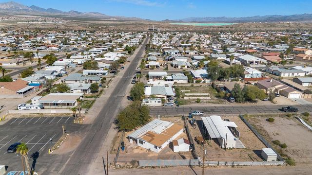 1270 Agate Avenue, Bullhead City, AZ 86442