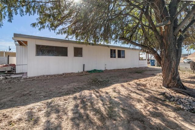 1270 Agate Avenue, Bullhead City, AZ 86442