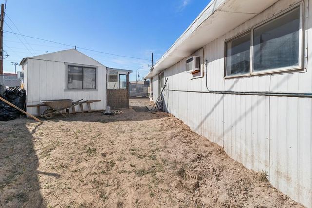 1270 Agate Avenue, Bullhead City, AZ 86442