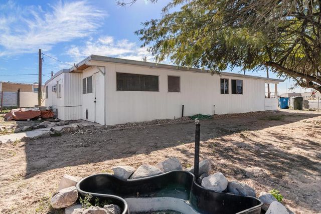 1270 Agate Avenue, Bullhead City, AZ 86442
