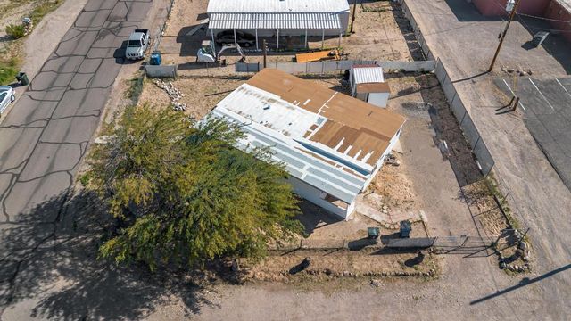 1270 Agate Avenue, Bullhead City, AZ 86442