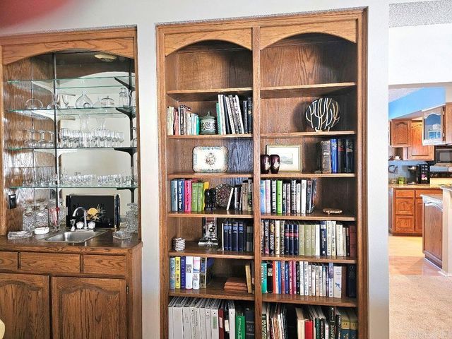 5 Minorca Way, Hot Springs Village, AR 71909