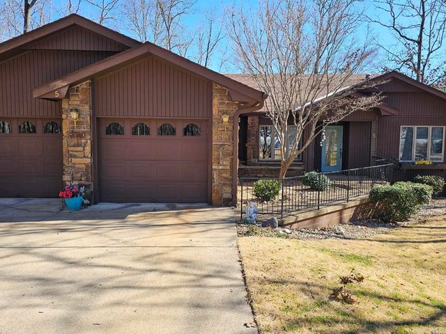 5 Minorca Way, Hot Springs Village, AR 71909